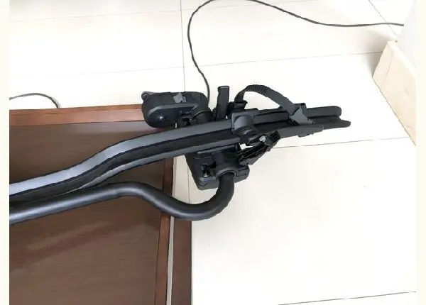 Suporte Thule Proride 598 preto