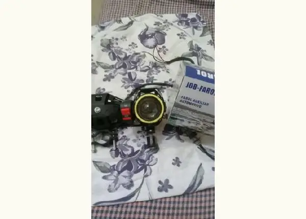 Farol auxiliar