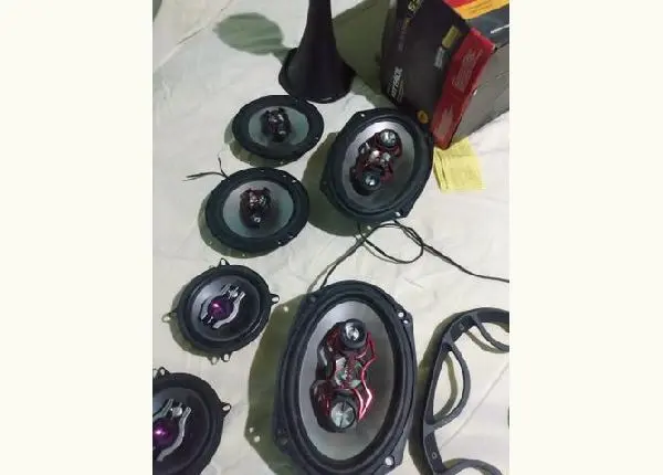 Par 69 mas corneta e 2 auto 6