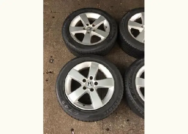 Jogo de rodas originais Civic 16 com pneus