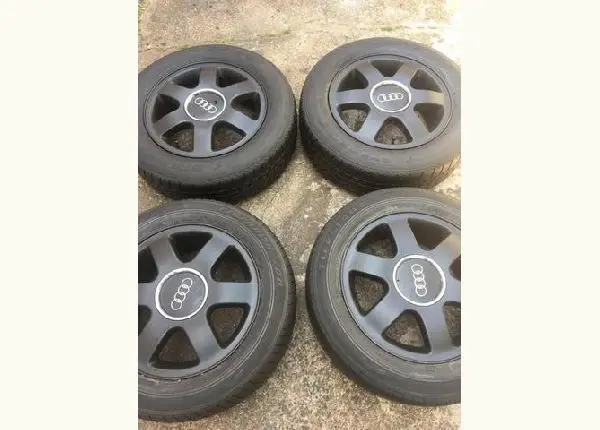 Jogo de rodas originais audi 15 com pneus