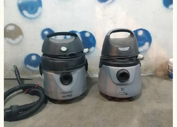Politriz, vap top, 2 aspirador em perfeito estado ainda estou usando