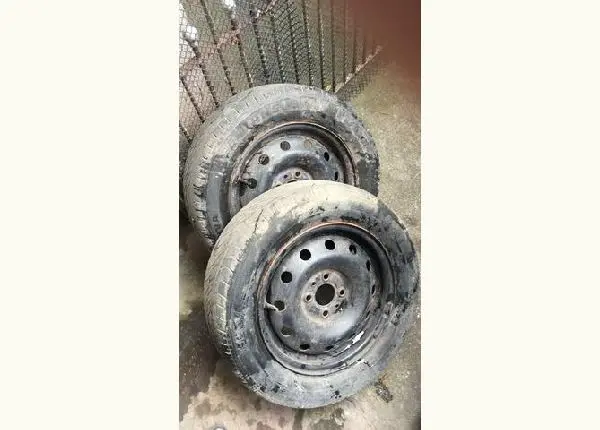 Rodas de ferro aro 14? com pneu