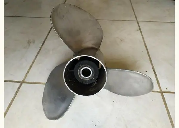 Hélice Aço Inox Raker 14 1/2 20