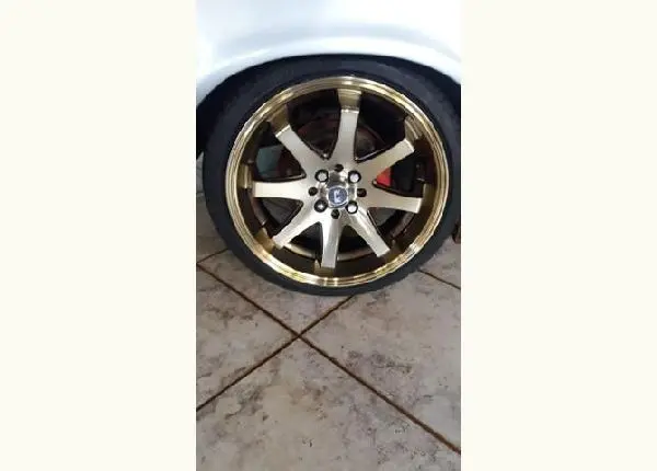 Vendo - Jogo de Rodas KR59 aro 17