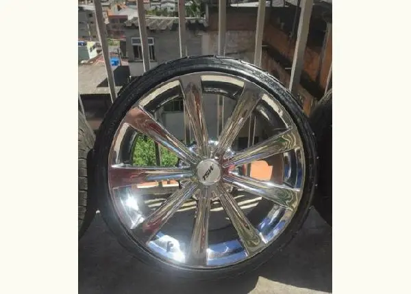 Vendo Aro 20 TSW