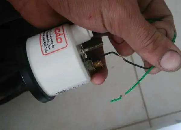 Bomba elétrica carburado