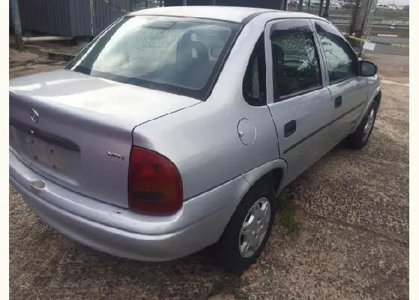 Corsa classic 00 para comercialização de peças (desmanche)