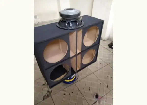 Caixa para 4 de 12 zera nem furada