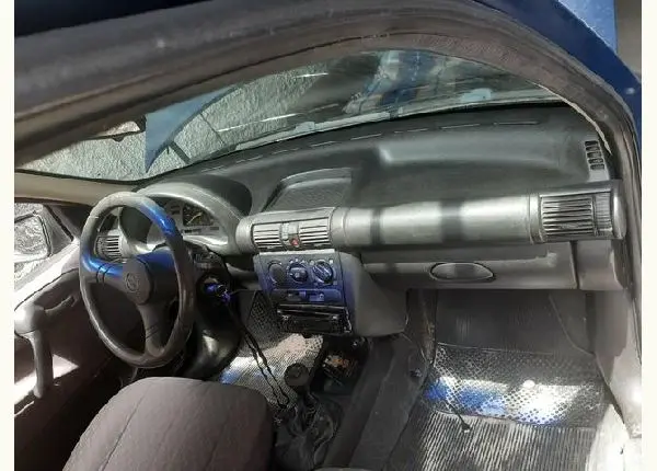Vendo esse corsa ano 99/2000