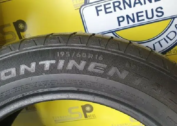 Pneus 195/60/16 continental
