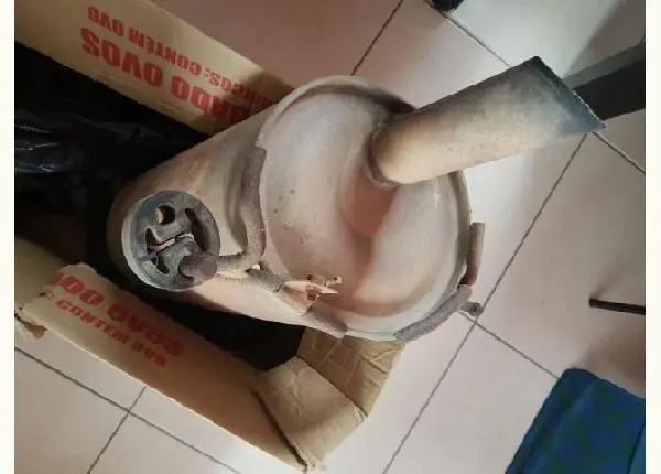 Surdina Abafador de Nissan Sentra 2.0 2008 B16