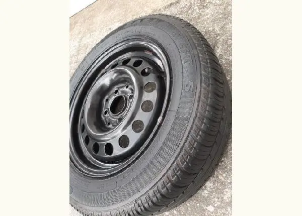 Pneu aro 14 godyear com roda em esyado de novo