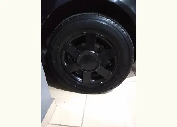 Troco por rodas de ferro e quero volta em dinheiro ( apenas troca )