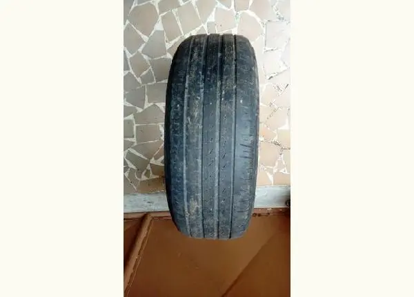 Pneu usado 205/55 R16