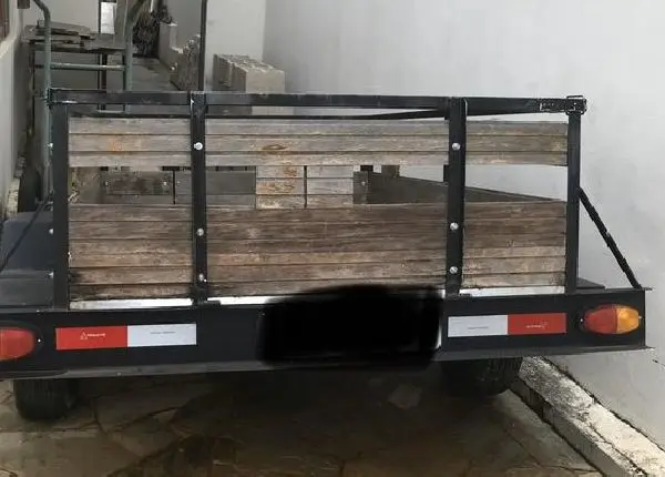 Carretinha emplacada