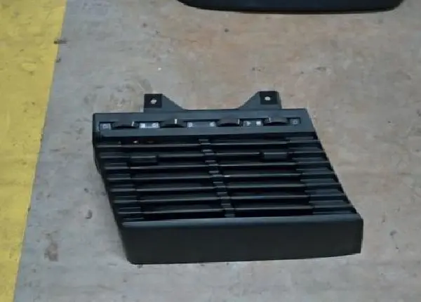 Acabamento Alfa Romeo 164