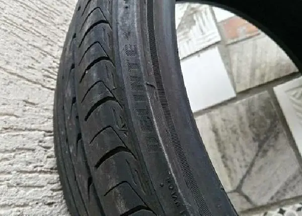 Pneus delinte 165/40/17