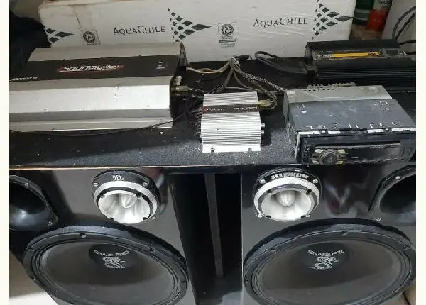 Som automotivo completo