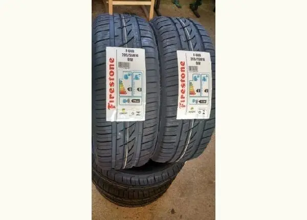 Pneus Firestone 205 55 16 novos zero sem uso