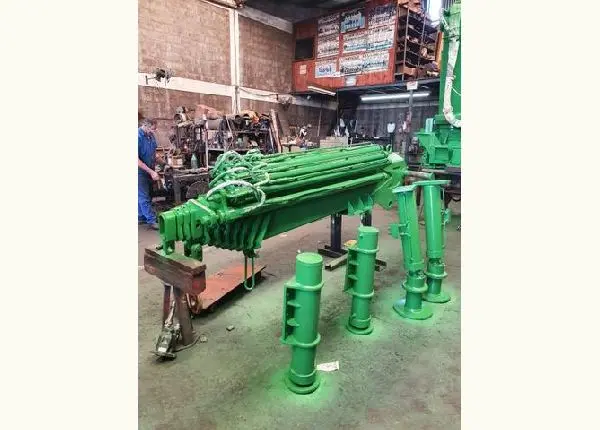 Munck Hincol 60.000 2013 7 lanças hidráulicas e 3 manuais