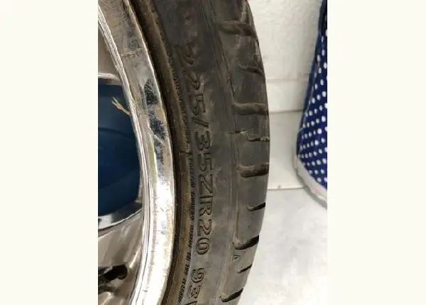 Rodas cromadas aro 20 com pneu