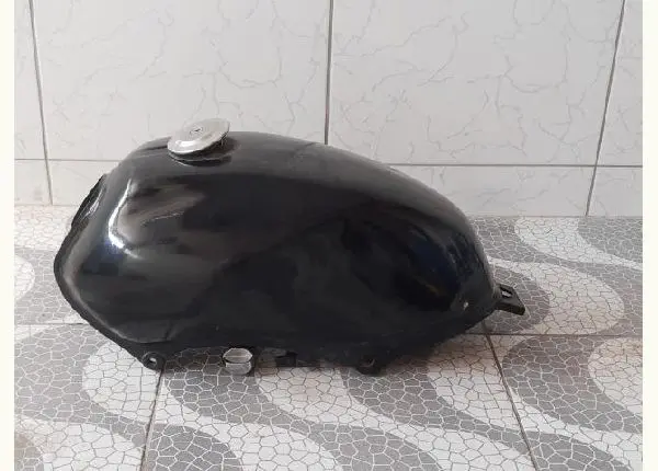 Tanque de YBR bem conservado com tampa