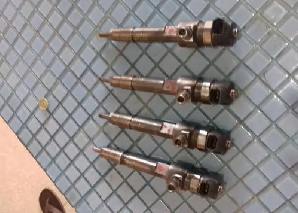 Vendo ou troco bicos ejetores s10 disel