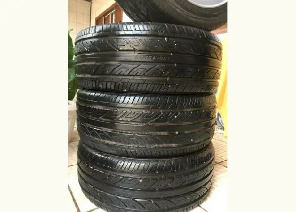 Pneus(novos) Comforser CF500 195/45/r15 perfil baixo