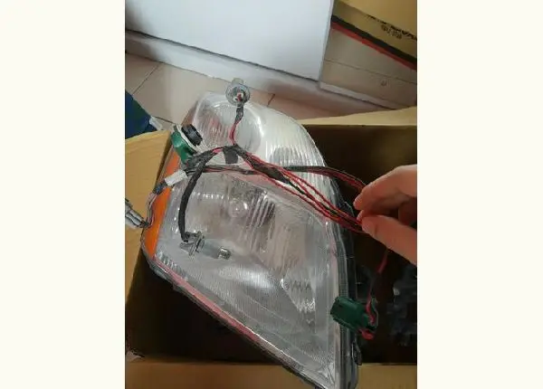 Farol de Nissan Sentra 2.0 2008 B16 LD Carona