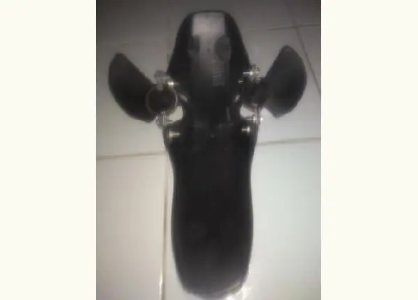Paralama de xre adaptado pra bross semi novo