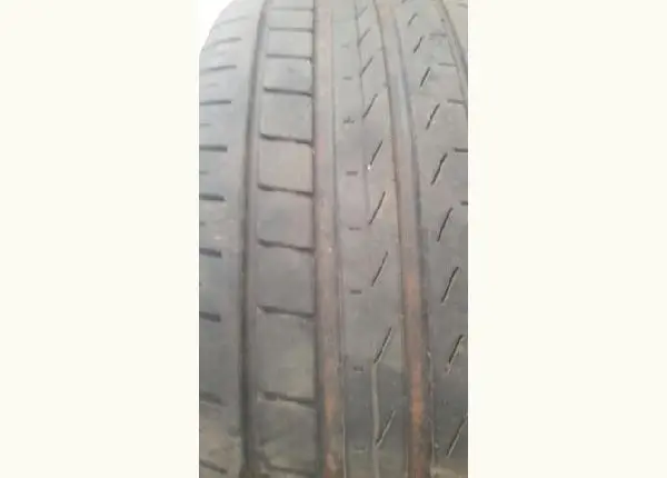 Aro 17 com pneus