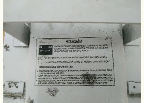 Carregador de bateria automotivo