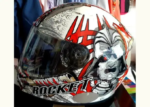 Capacete N° 58 Rocket