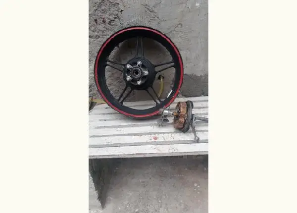 Roda traseira cb300 á tambor
