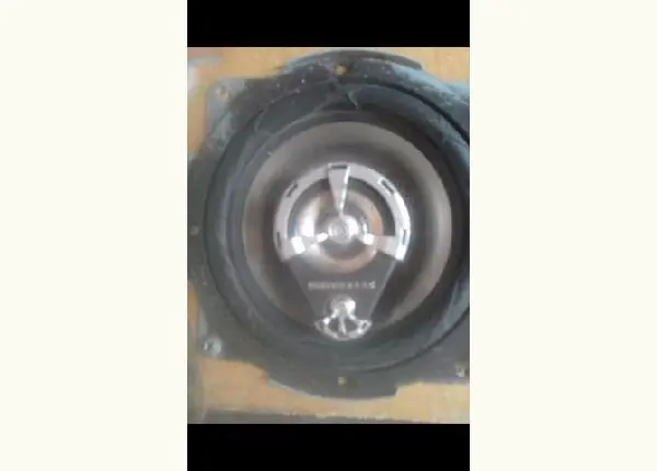 Som automotivo
