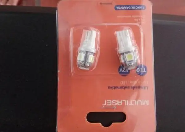 Lampada automotiva