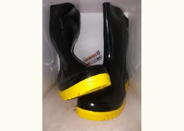 Bota Cano Longo só 45, 00 Avista na CASA!