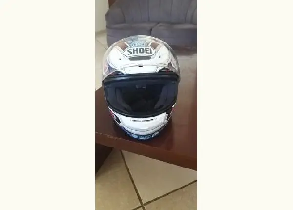 Capacete SHOEI