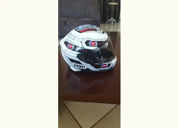 Capacete SHOEI