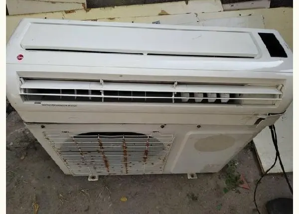 Vendo ar condicionado $ 900 instalação ja incruida