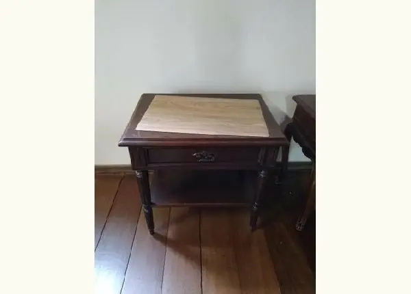 Criado mudo rústico