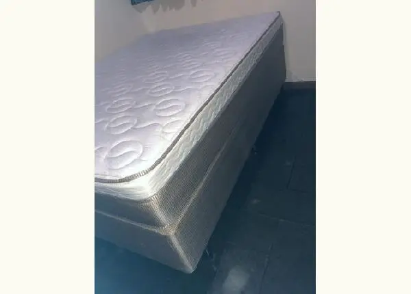 Vendo Cama Box