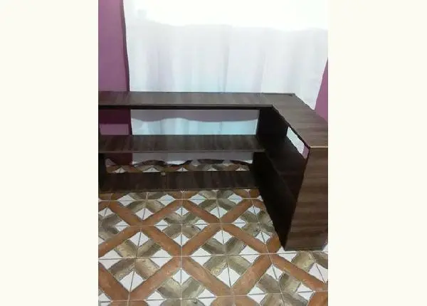 Prateleira de canto