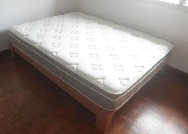 Colchão Casal Molas Ensacadas e Europillow da King Koil