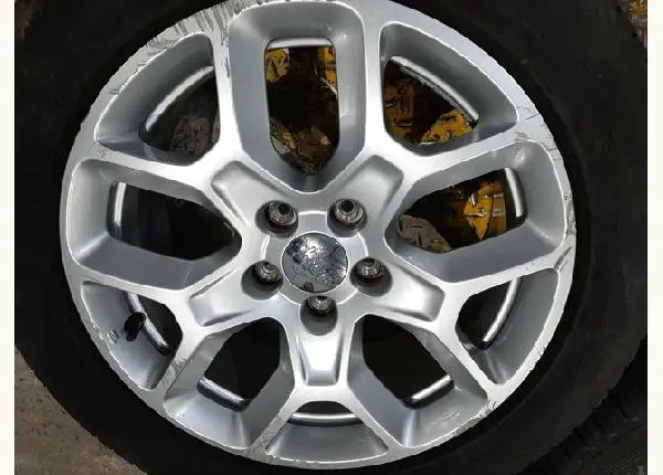 Roda aro 17 Jeep Renegade original 5X110 jogo usado