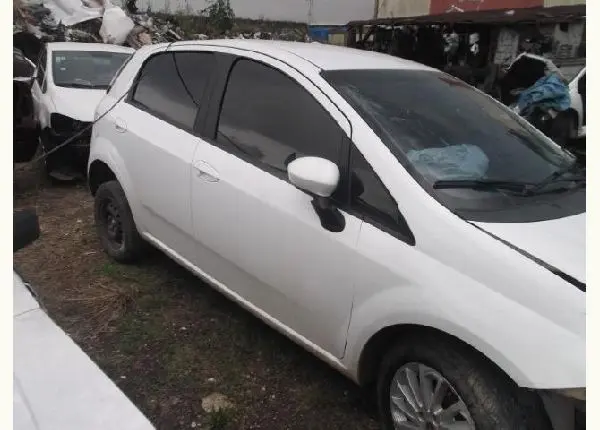 Sucata Fiat Punto 1.6 16v Etorq 2014