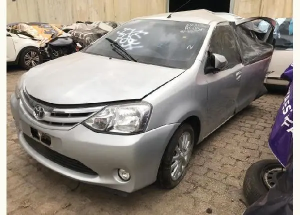 Parachoque Etios 1.5