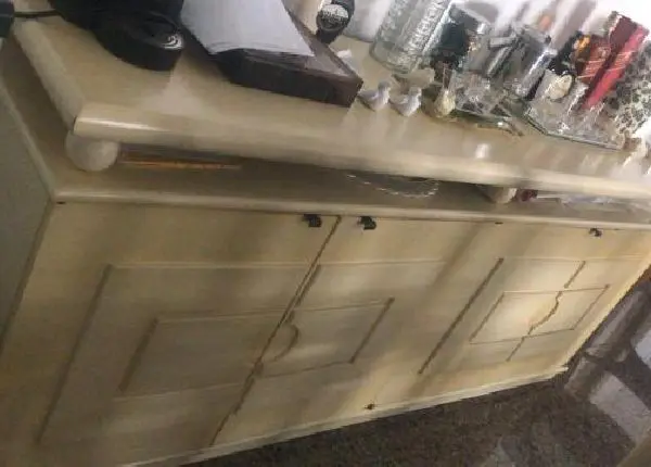 Mesa / cadeira / Buffet