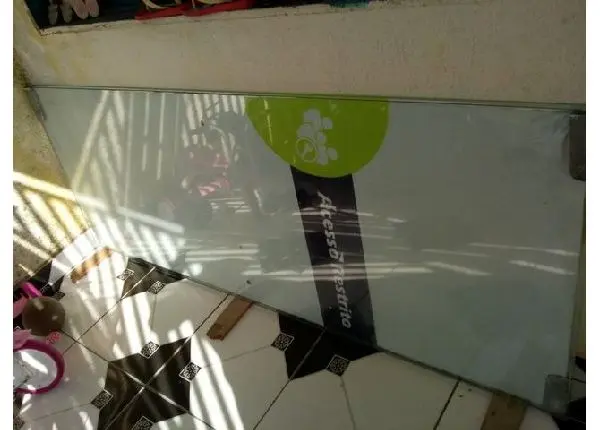 2 portas de vidro
